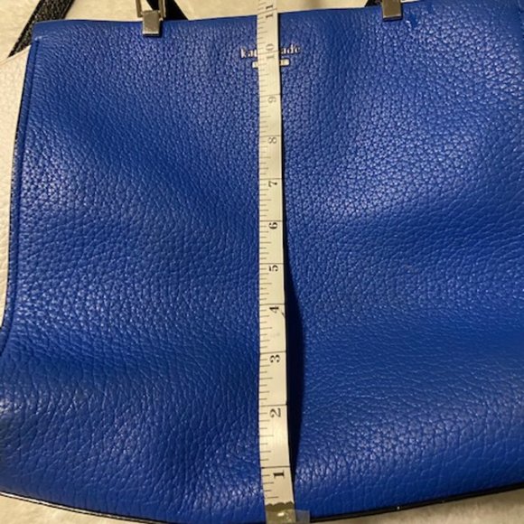 Kate Spade Blue And White Pebbled Leather Crossbody Purse With Handles - Picture 4 of 12